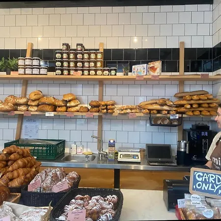 The Royal - R.q.c. *