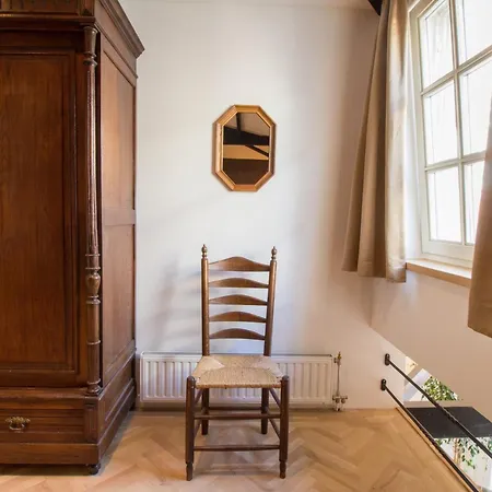 The Royal Apartment