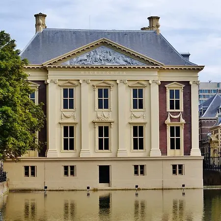 The Royal Apartment