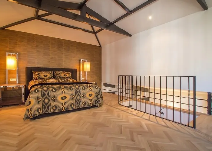 The Royal - R.q.c. * La Haye